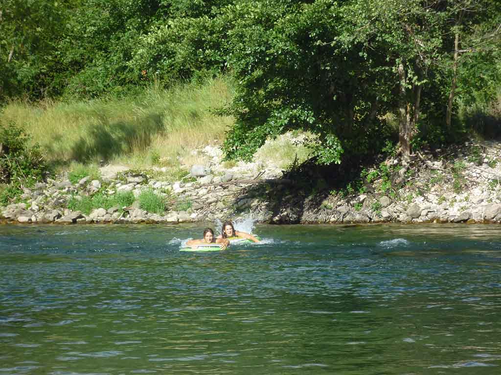 enfants baignade rivière du Tarn